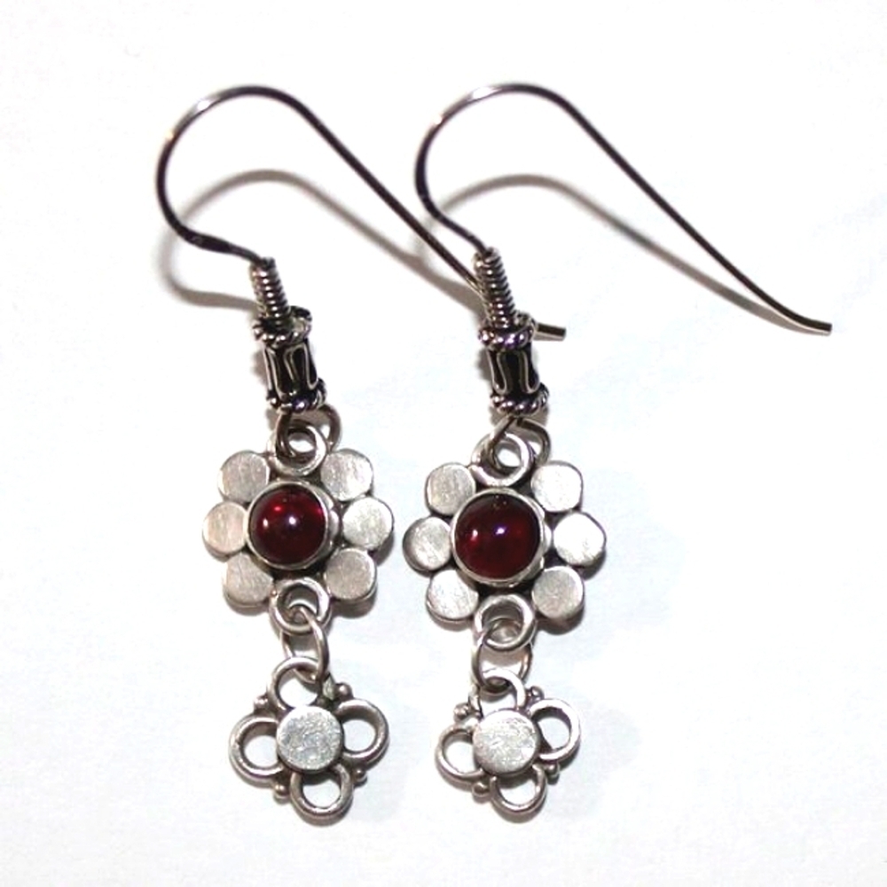 Sterling Silver Garnet Daisy Earrings